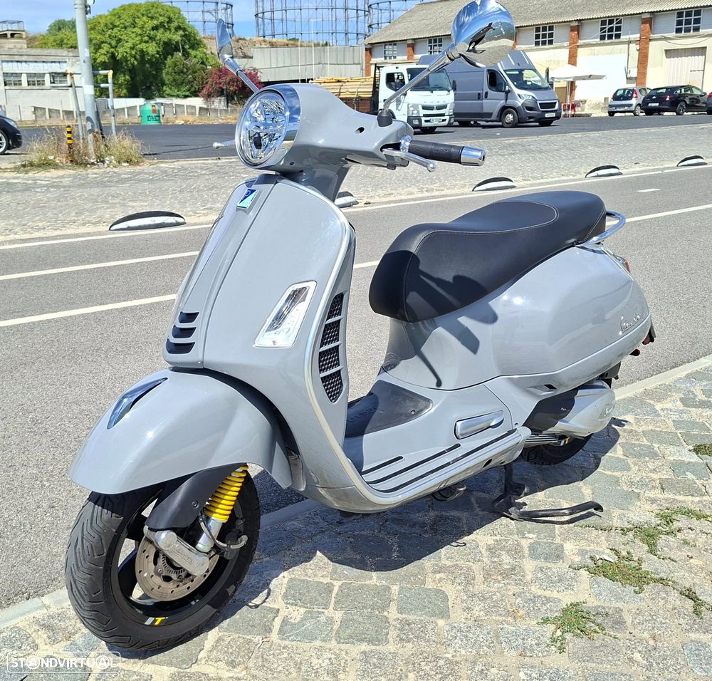 Vespa GTS Super SuperTech - 5