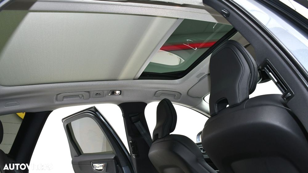 Volvo XC 60 Recharge T6 Twin Engine eAWD Inscription Expression - 22