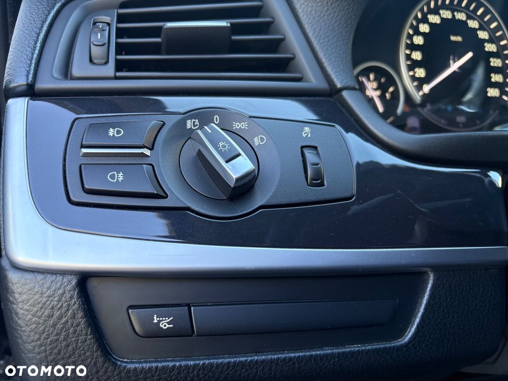 BMW Seria 5 - 22
