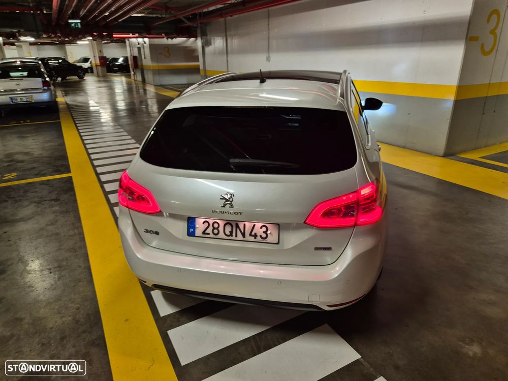 Peugeot 308 SW 1.6 BlueHDi Style - 11