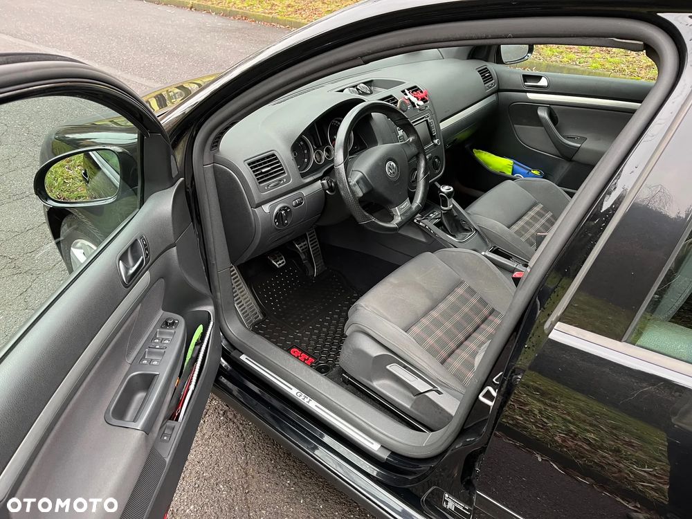 Volkswagen Golf 2.0 GTI - 7