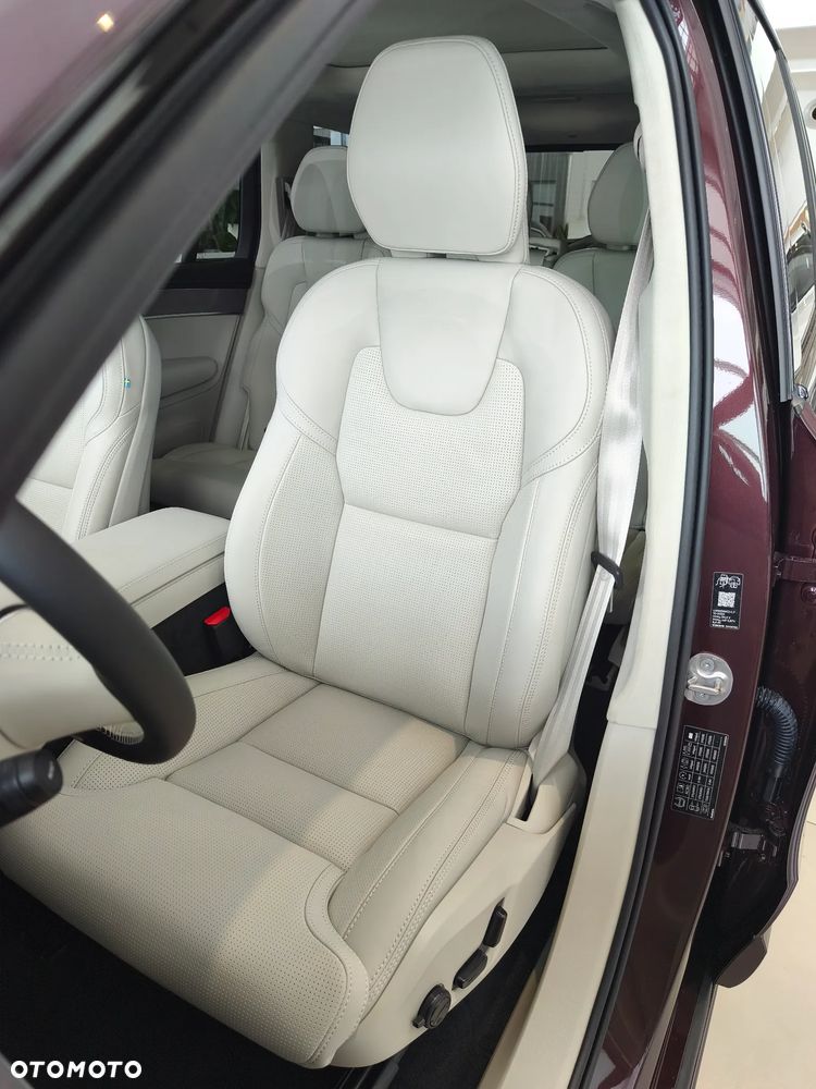 Volvo XC 90 B5 B AWD Ultra Dark 7os - 16