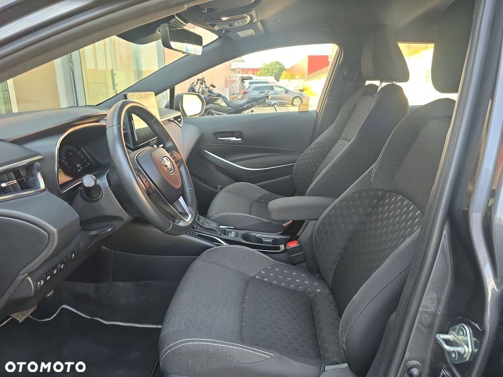 Toyota Corolla 1.8 Hybrid Comfort - 12