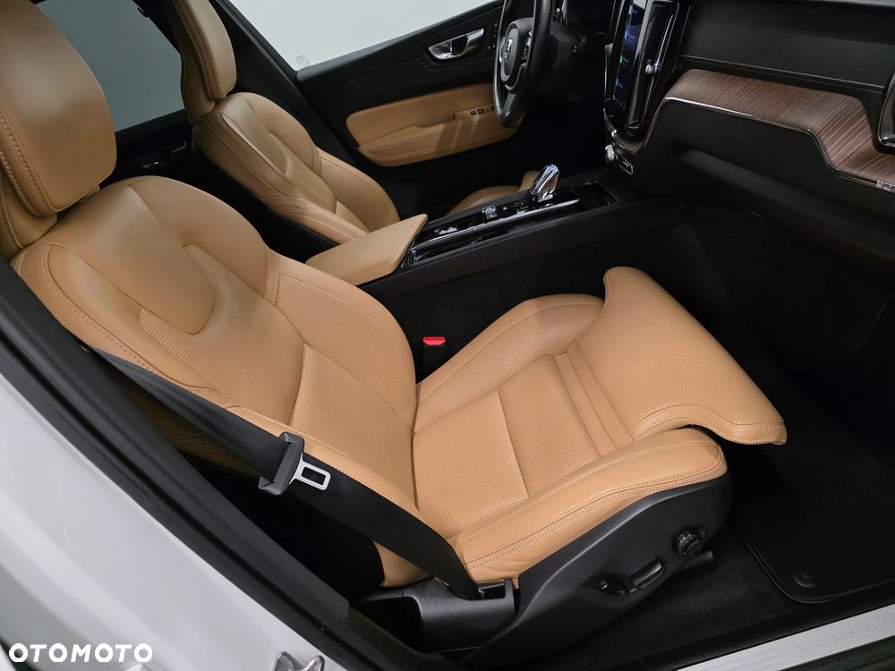 Volvo XC 60 B4 D Geartronic Inscription - 17