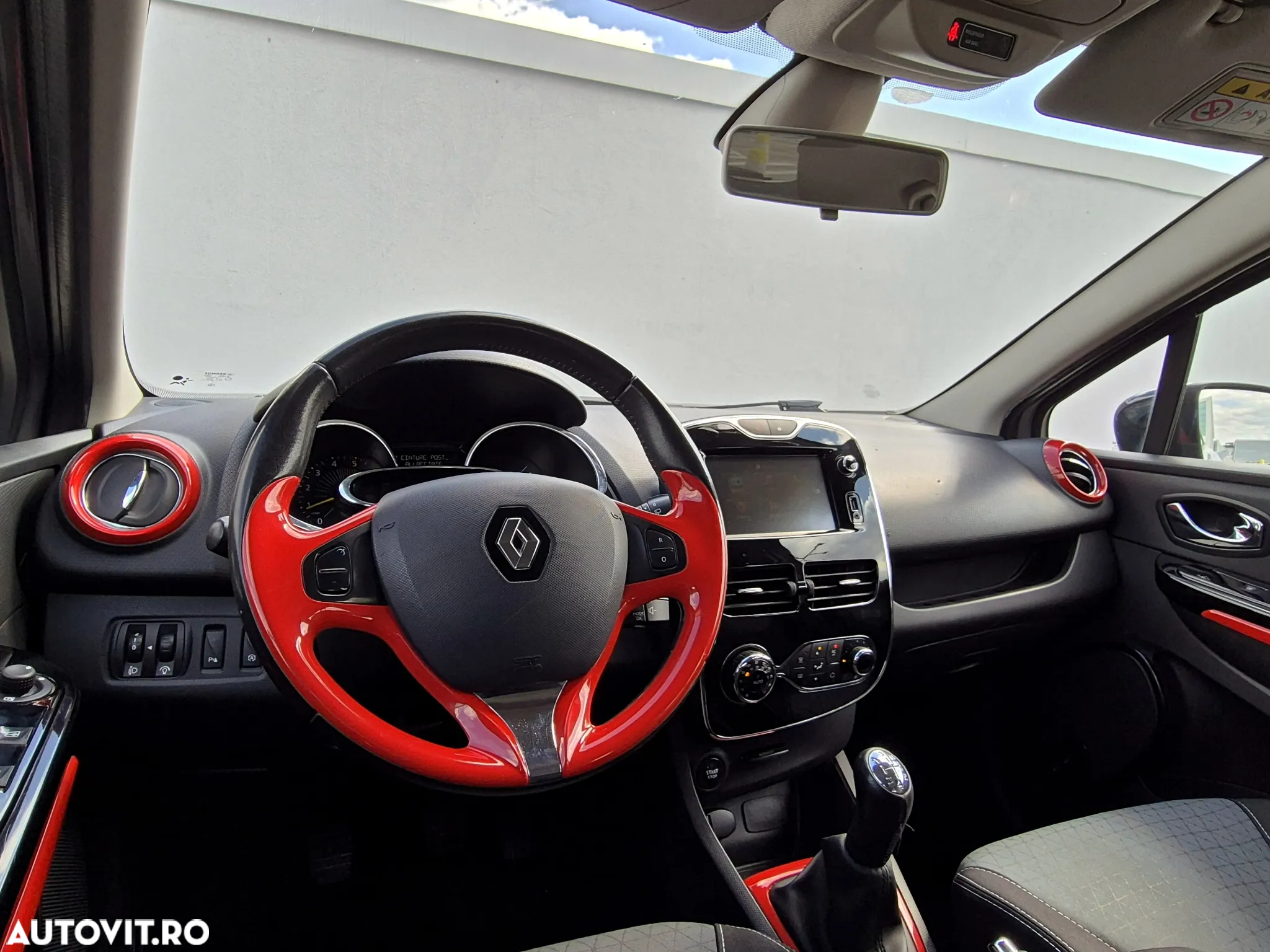 Renault Clio (Energy) dCi 90 Start & Stop LIMITED - 11