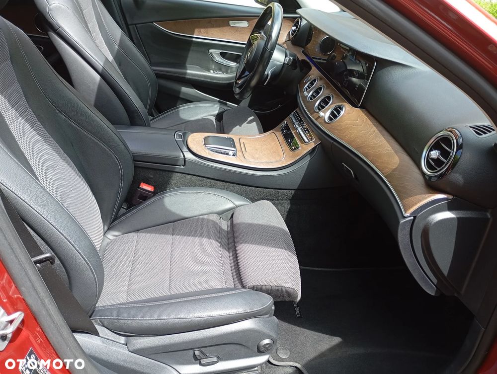 Mercedes-Benz Klasa E 300 de 9G-TRONIC AMG Line - 6