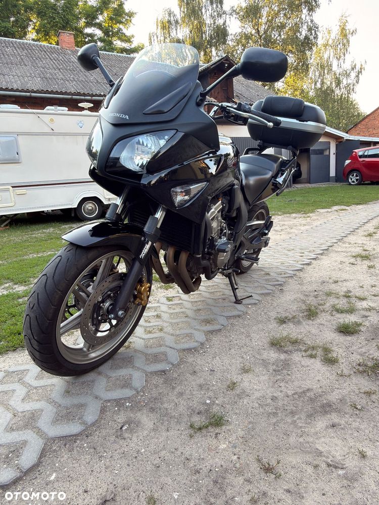 Honda CBF - 2