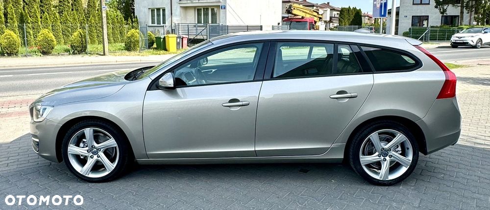 Volvo V60 D2 Drive-E Summum - 9