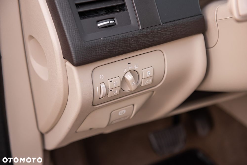 Volvo XC 60 D5 AWD Summum - 17