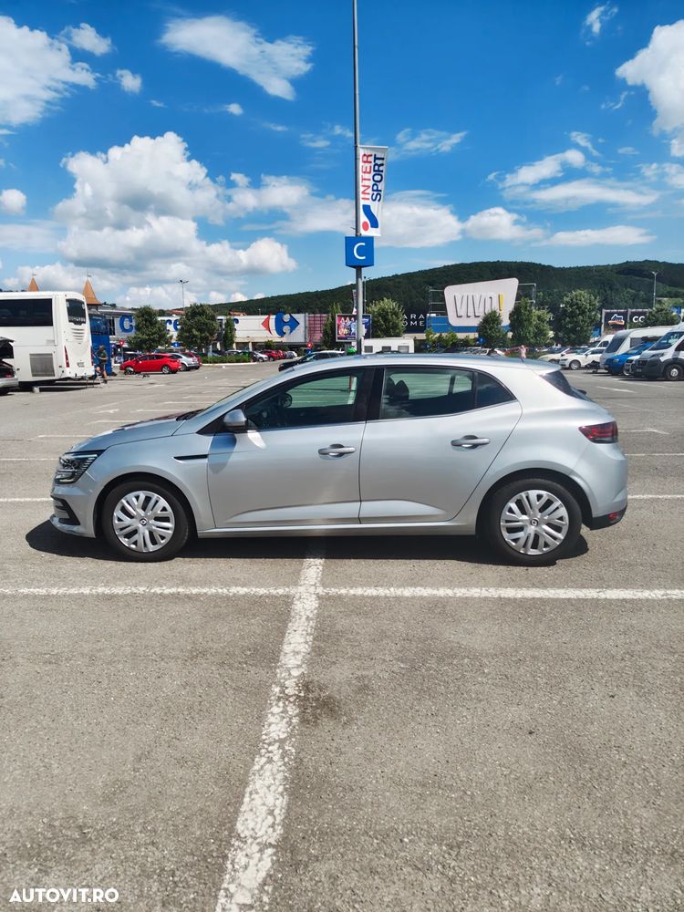 Renault Megane - 5