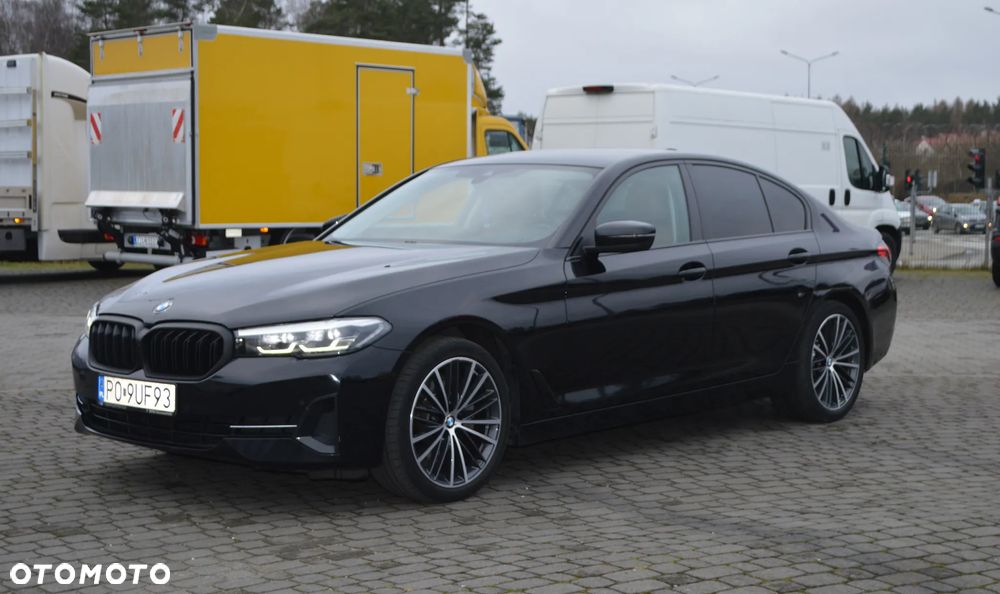 BMW Seria 5 518d Business Edition sport - 3