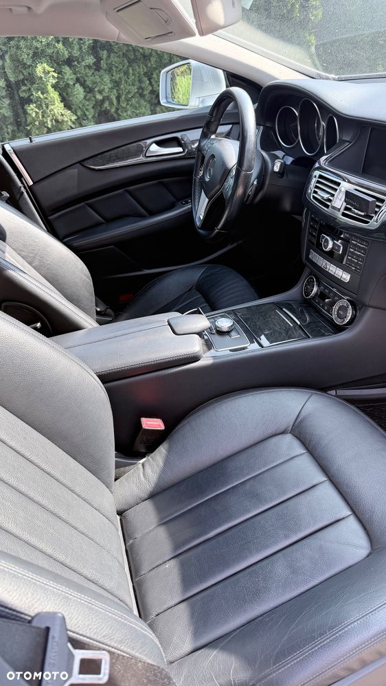 Mercedes-Benz CLS - 14