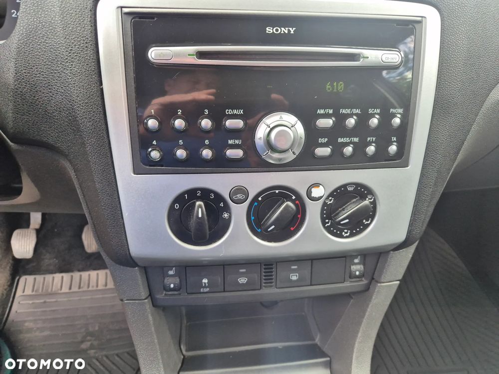 Ford Focus 1.6 Ti-VCT Connection - 11