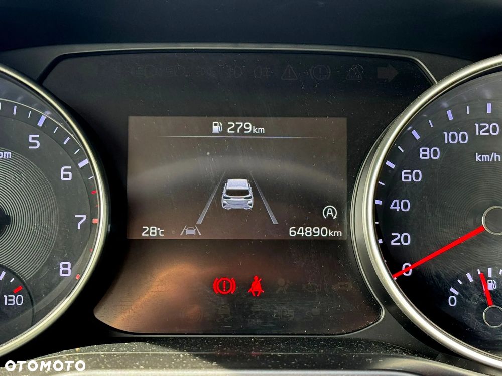 Kia Ceed - 12