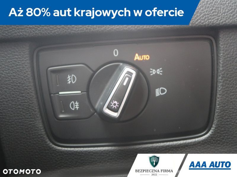 Volkswagen Passat - 21
