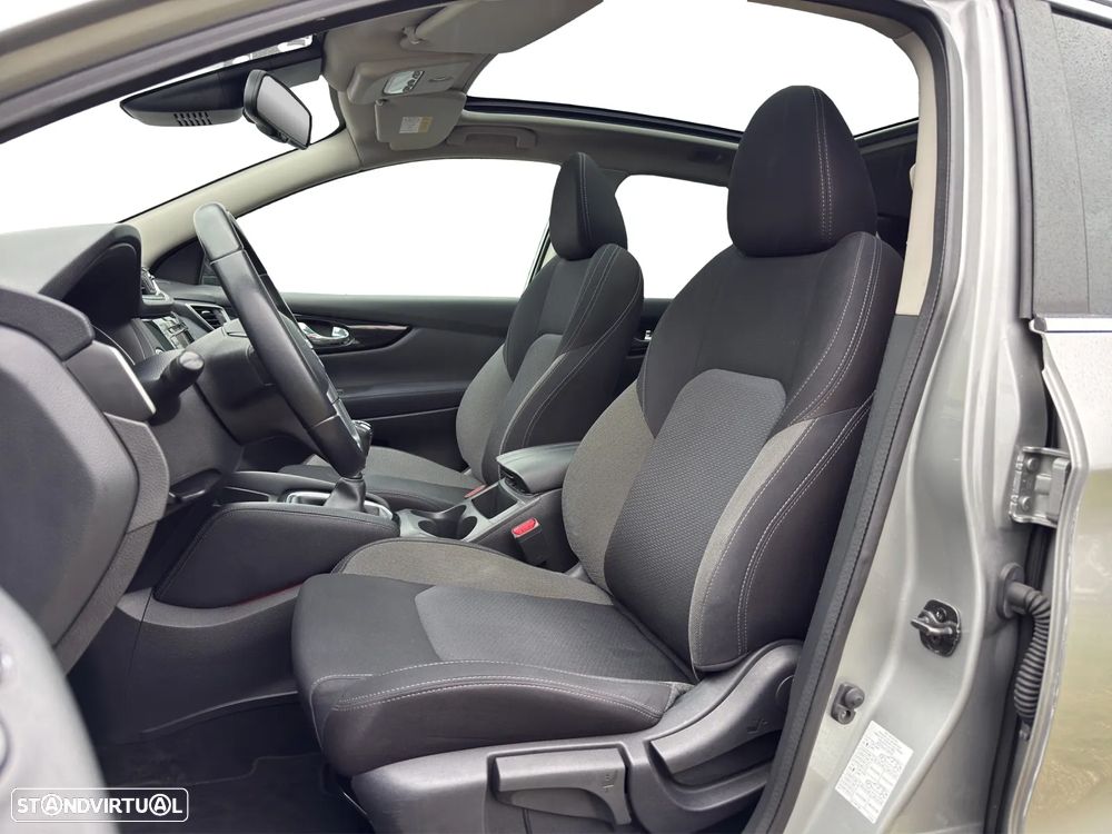 Nissan Qashqai 1.3 DIG-T N-Connecta J18 - 11