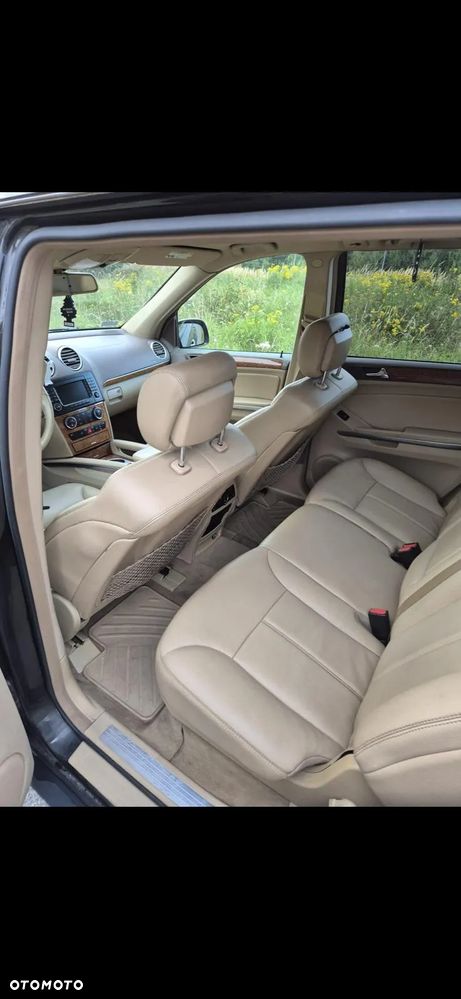 Mercedes-Benz GL 450 4Matic 7G-TRONIC - 12