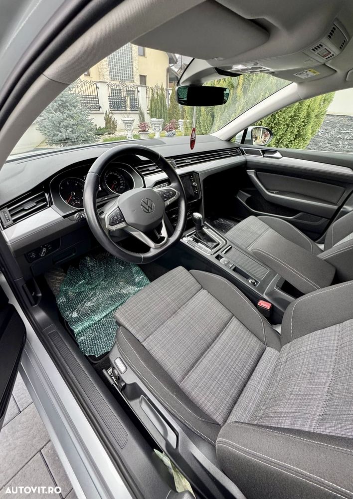 Volkswagen Passat 2.0 TDI SCR DSG Business - 4