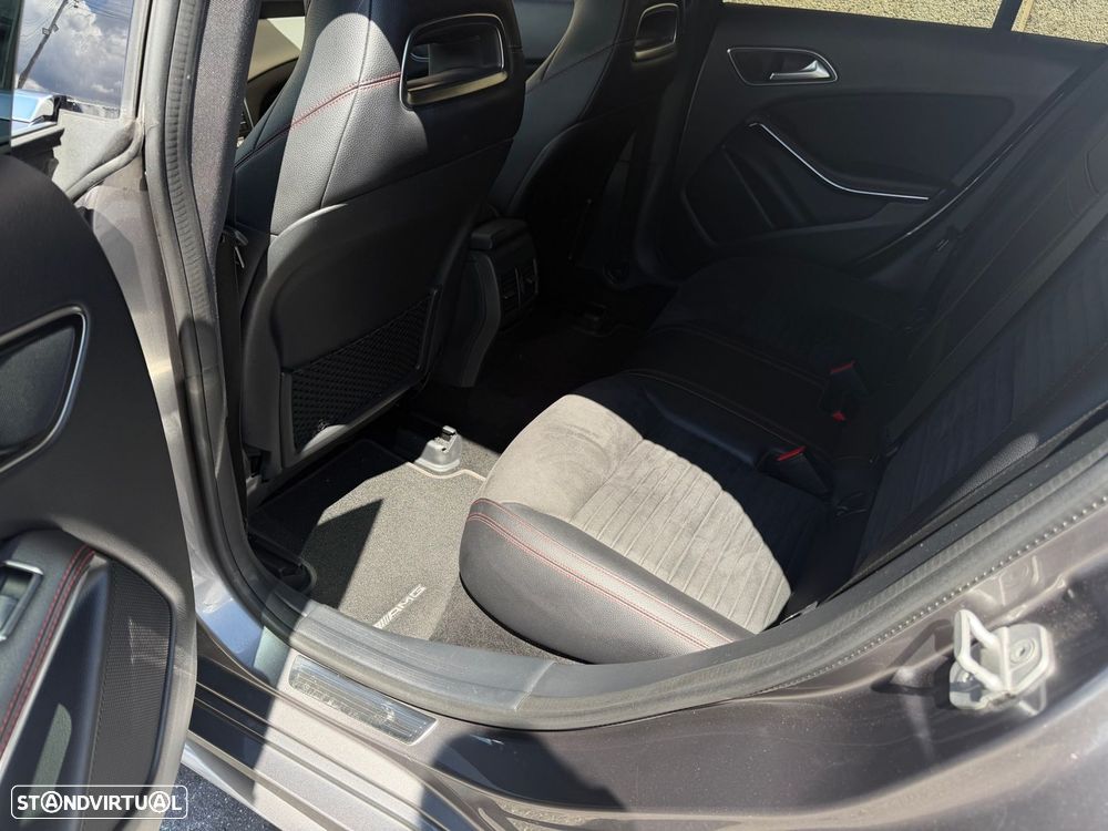 Mercedes-Benz CLA 200 d 4Matic 7G-DCT AMG Line - 6