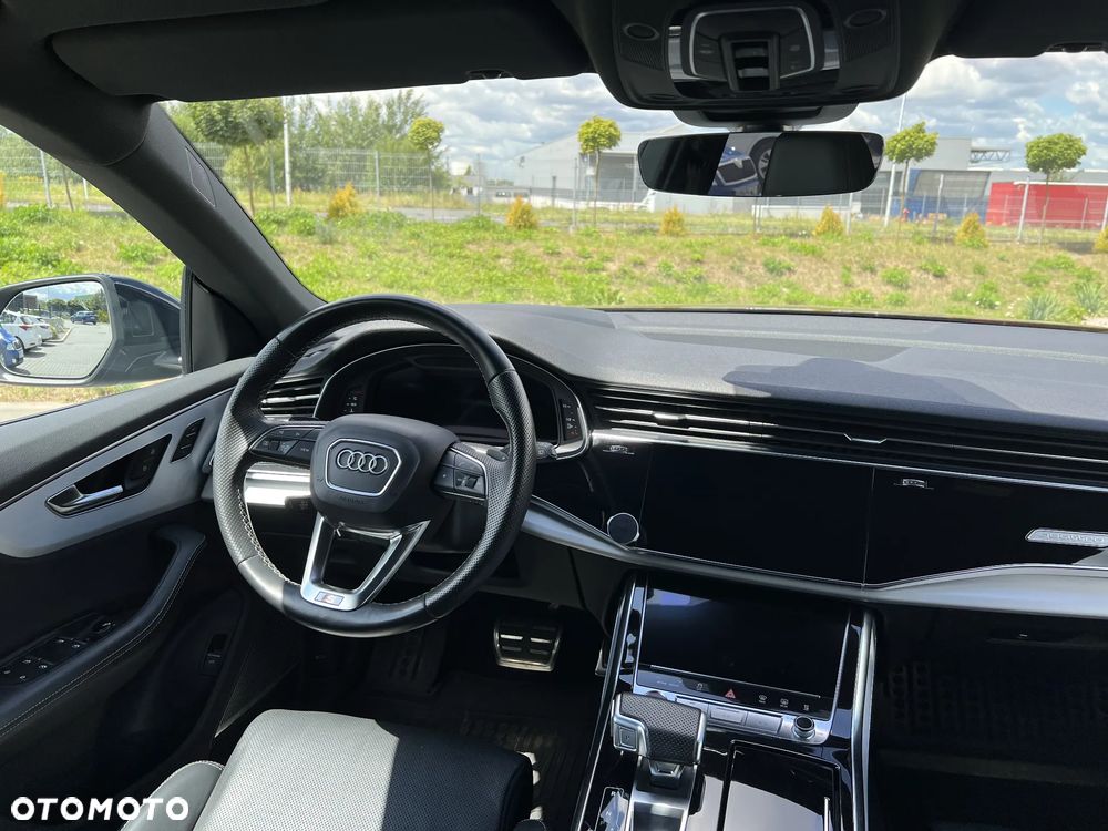 Audi SQ8 - 17