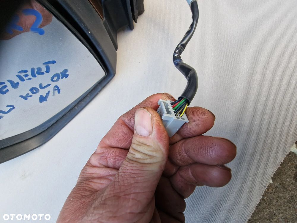 Lusterko  lewe ford  c-max  mk2  elektrycznie  składane  w kolorze NA - 4