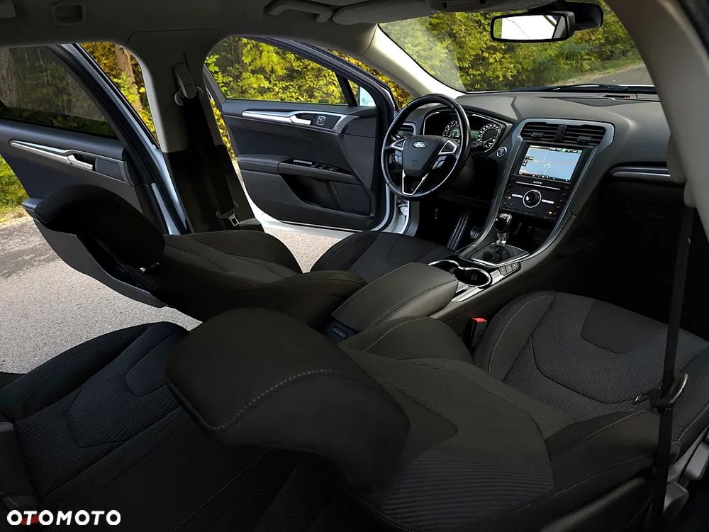 Ford Mondeo 2.0 TDCi Titanium - 39