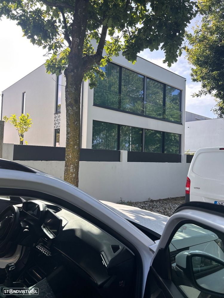 Peugeot 2008 1.2 PureTech Allure Pack - 8