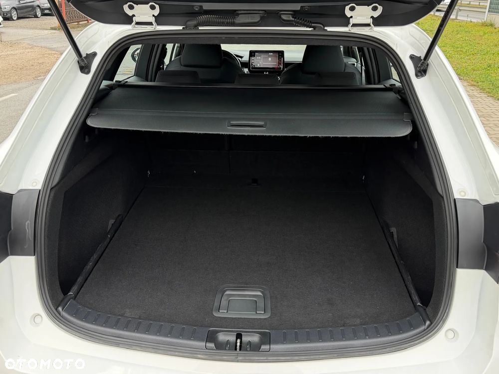 Toyota Corolla 1.8 Hybrid Active - 24