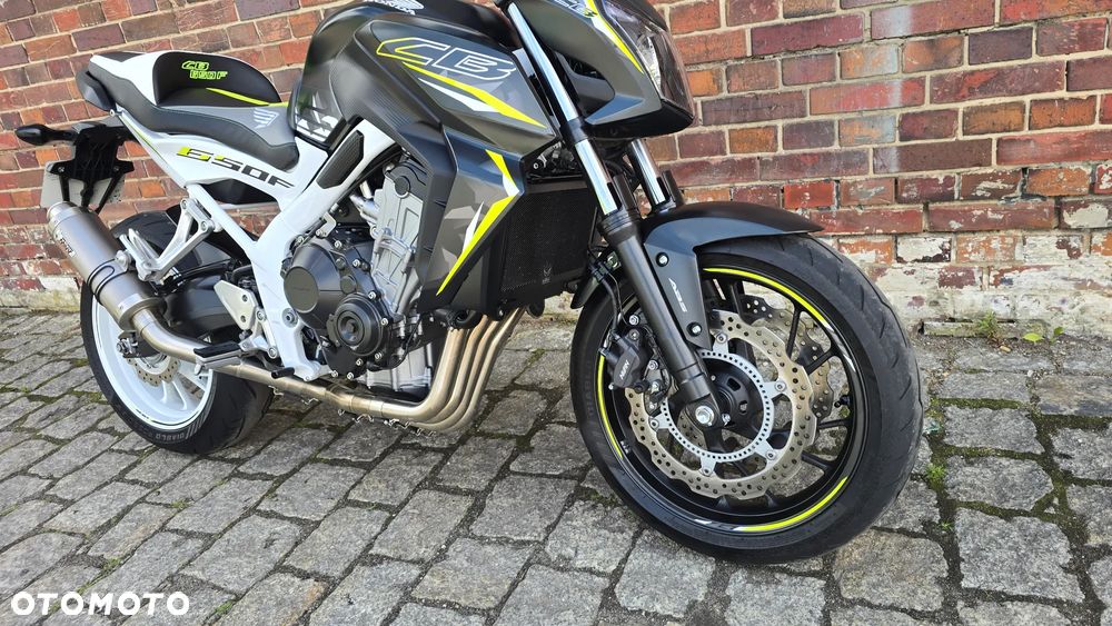 Honda CB - 24