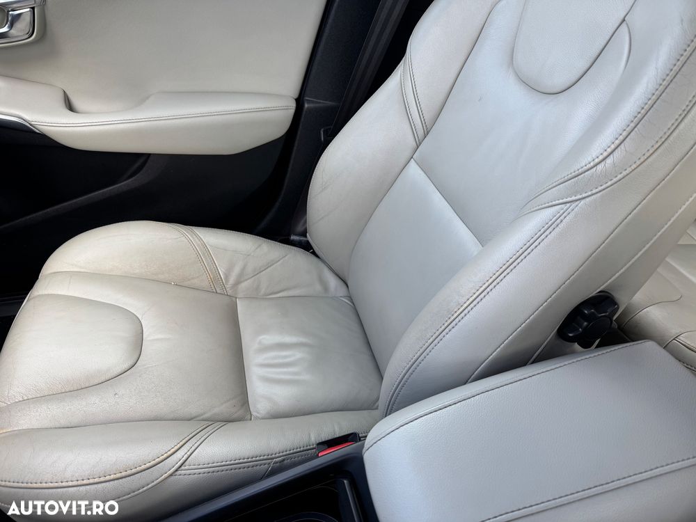 Volvo V40 D2 Ocean Race - 14