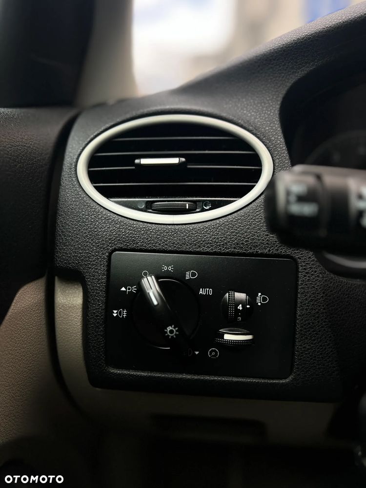 Ford Focus - 26