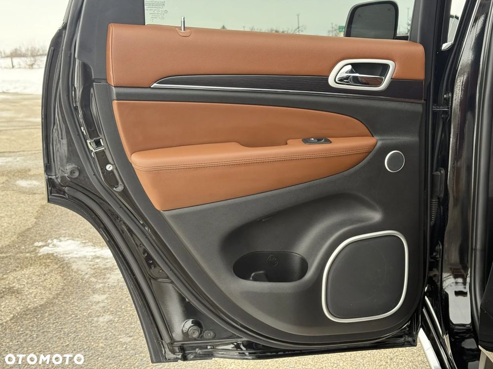 Jeep Grand Cherokee 5.7 V8 Summit - 28