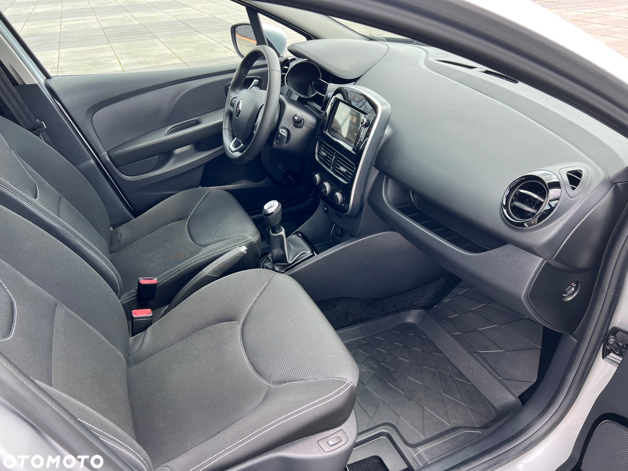 Renault Clio Grandtour Energy TCe 90 Business - 20