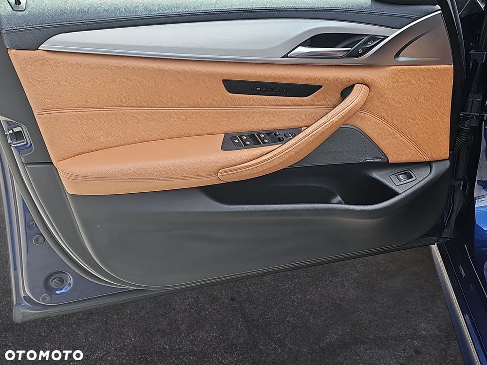 BMW Seria 5 - 16