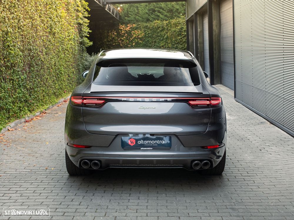 Porsche Cayenne Coupé E-Hybrid - 11