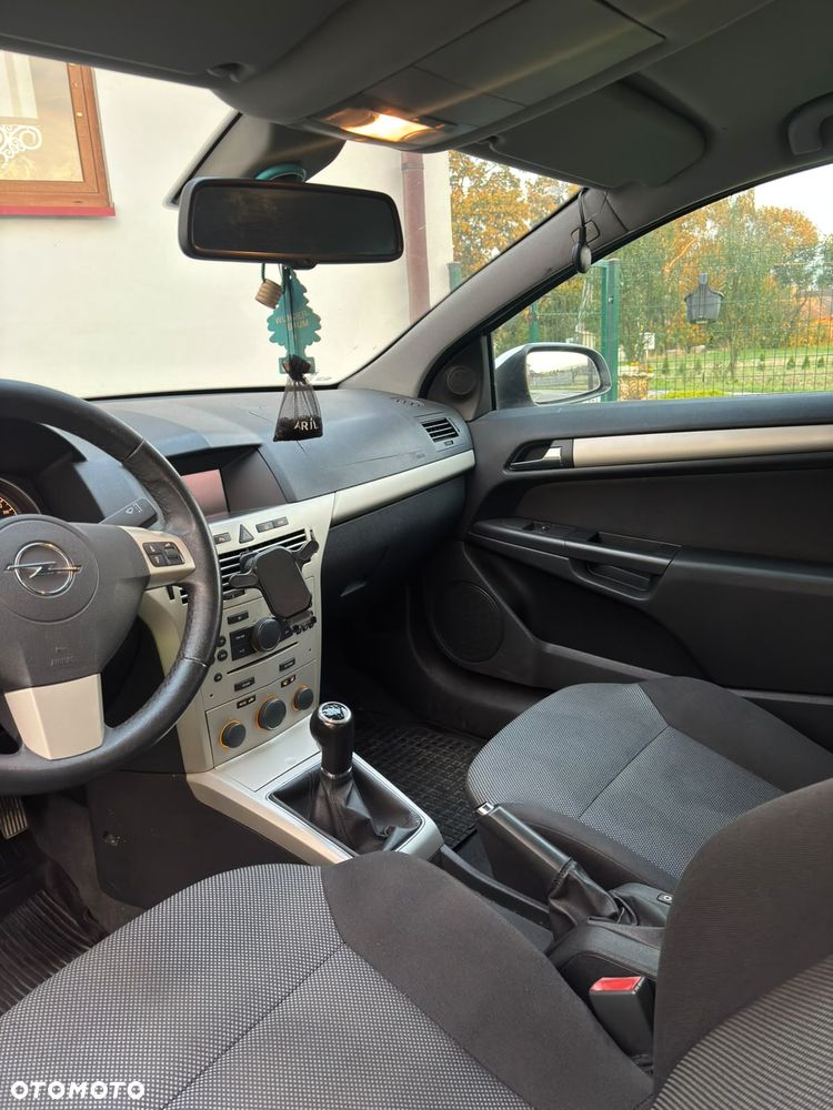 Opel Astra - 4