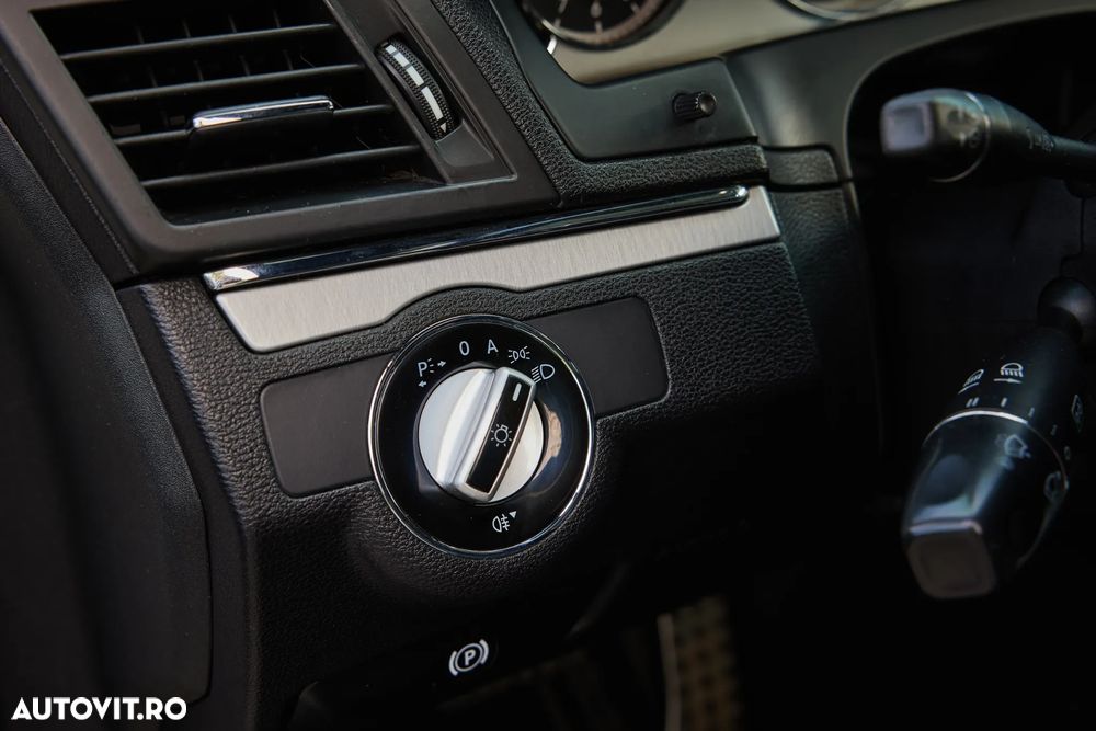 Mercedes-Benz E - 15