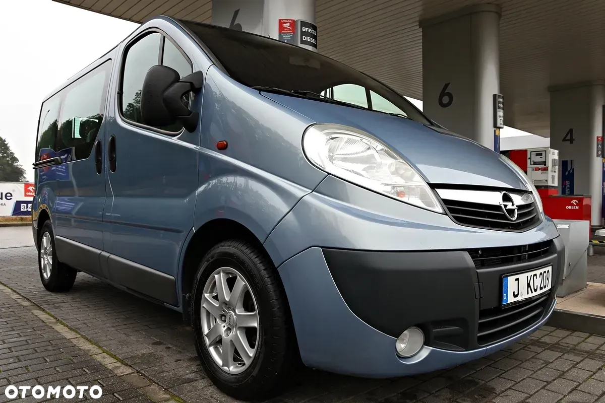 Opel Vivaro - 32