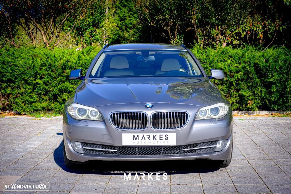 BMW 525 d Line Luxury Auto - 2