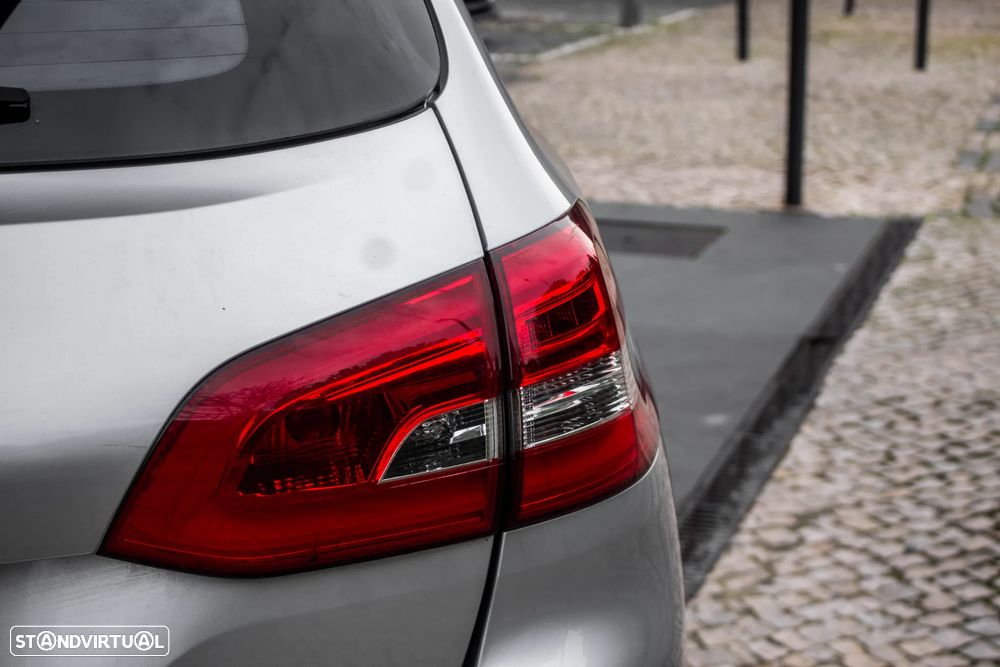 Peugeot 308 SW 1.6 BlueHDi Style - 9