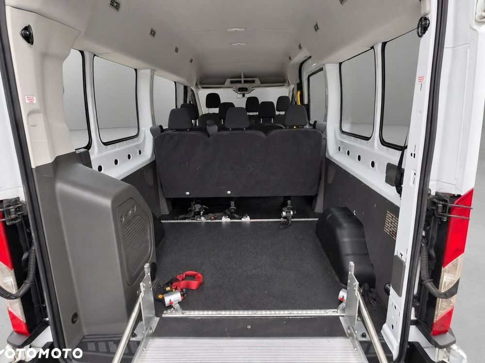 Ford Transit - 28