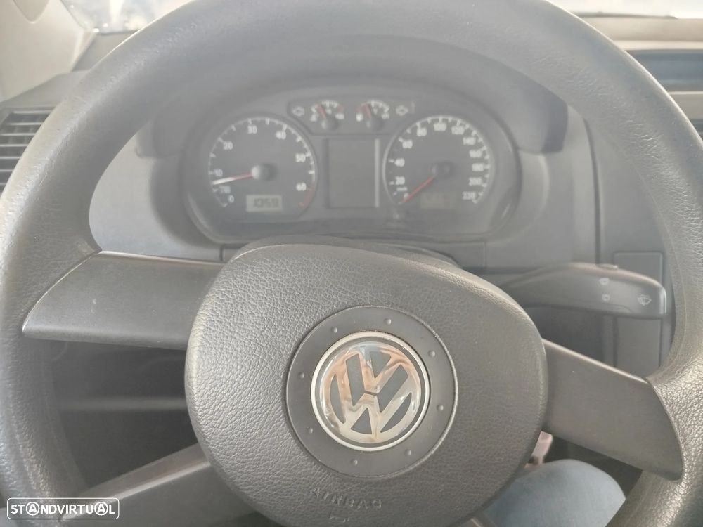 VW Polo 1.2 Confortline TA - 17