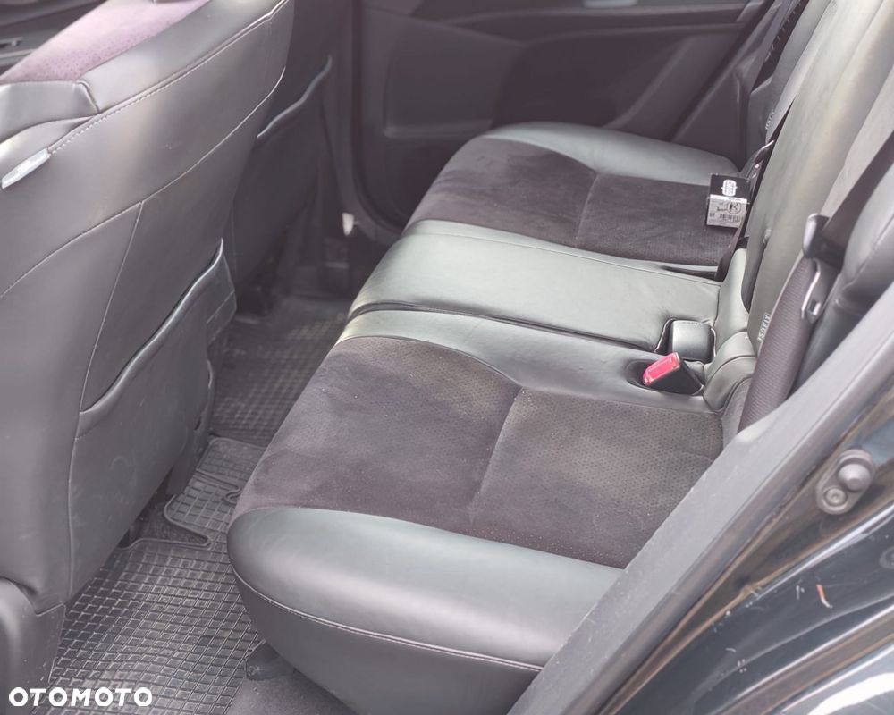 Toyota Auris - 4
