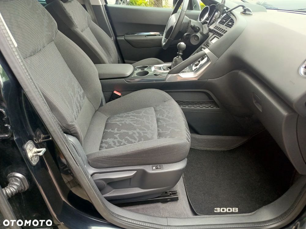 Peugeot 3008 1.6 HDi Premium - 14