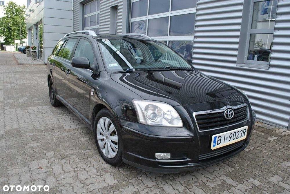 Toyota Avensis - 4