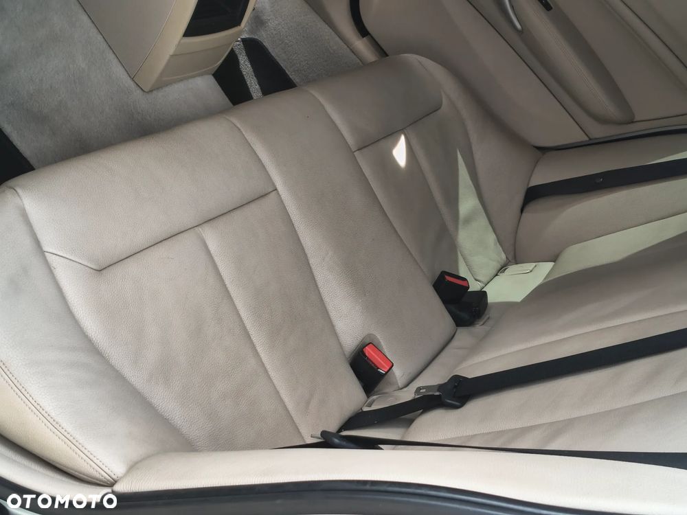 BMW Seria 1 - 27