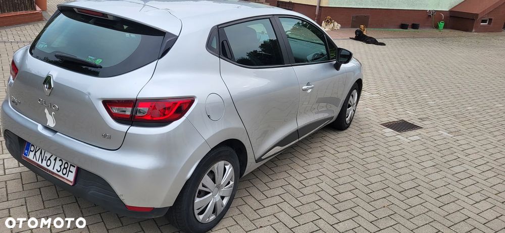 Renault Clio - 8