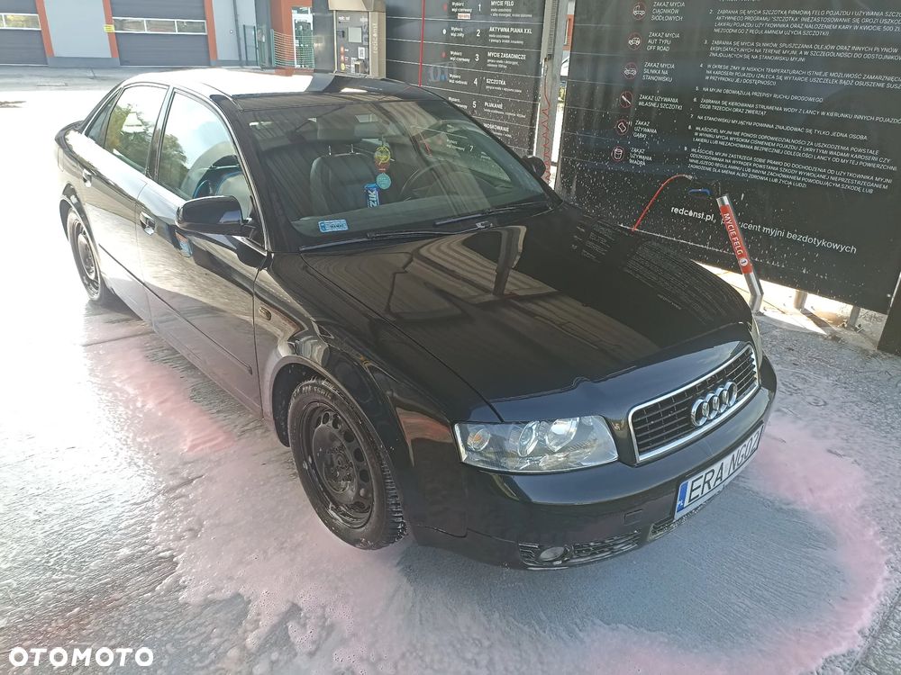 Audi A4 Limousine - 9