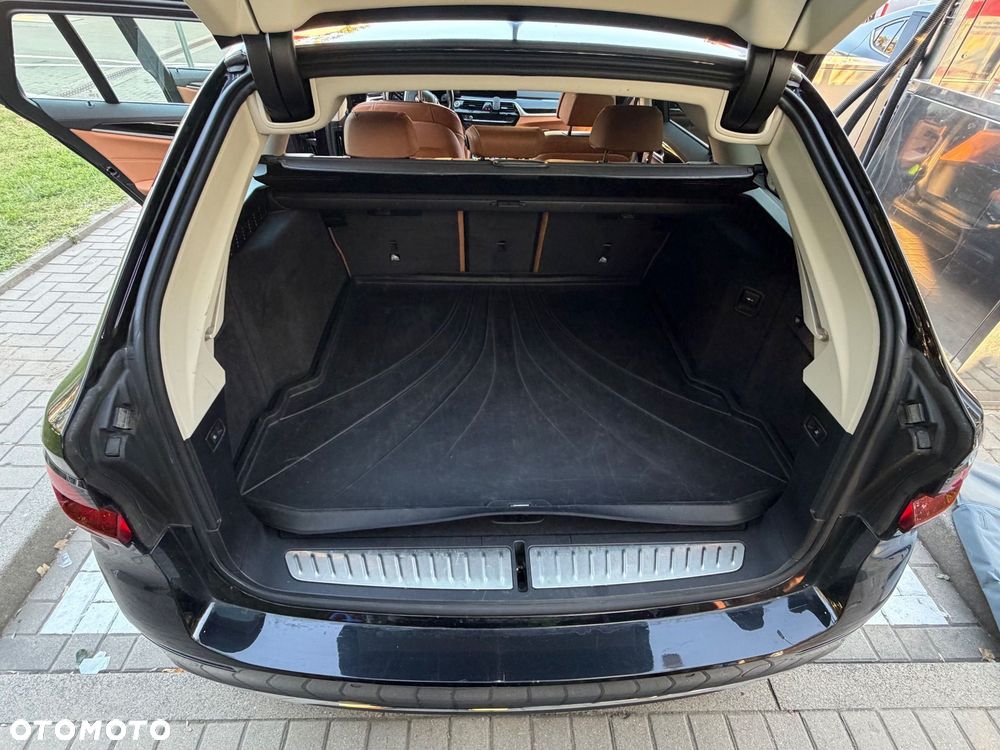 BMW Seria 5 - 22
