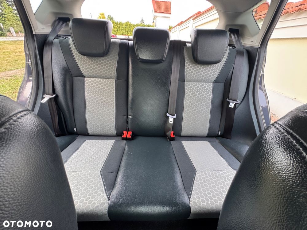 Ford Fiesta - 16